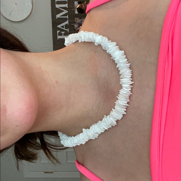 Shell necklace - Picture 4 of 5